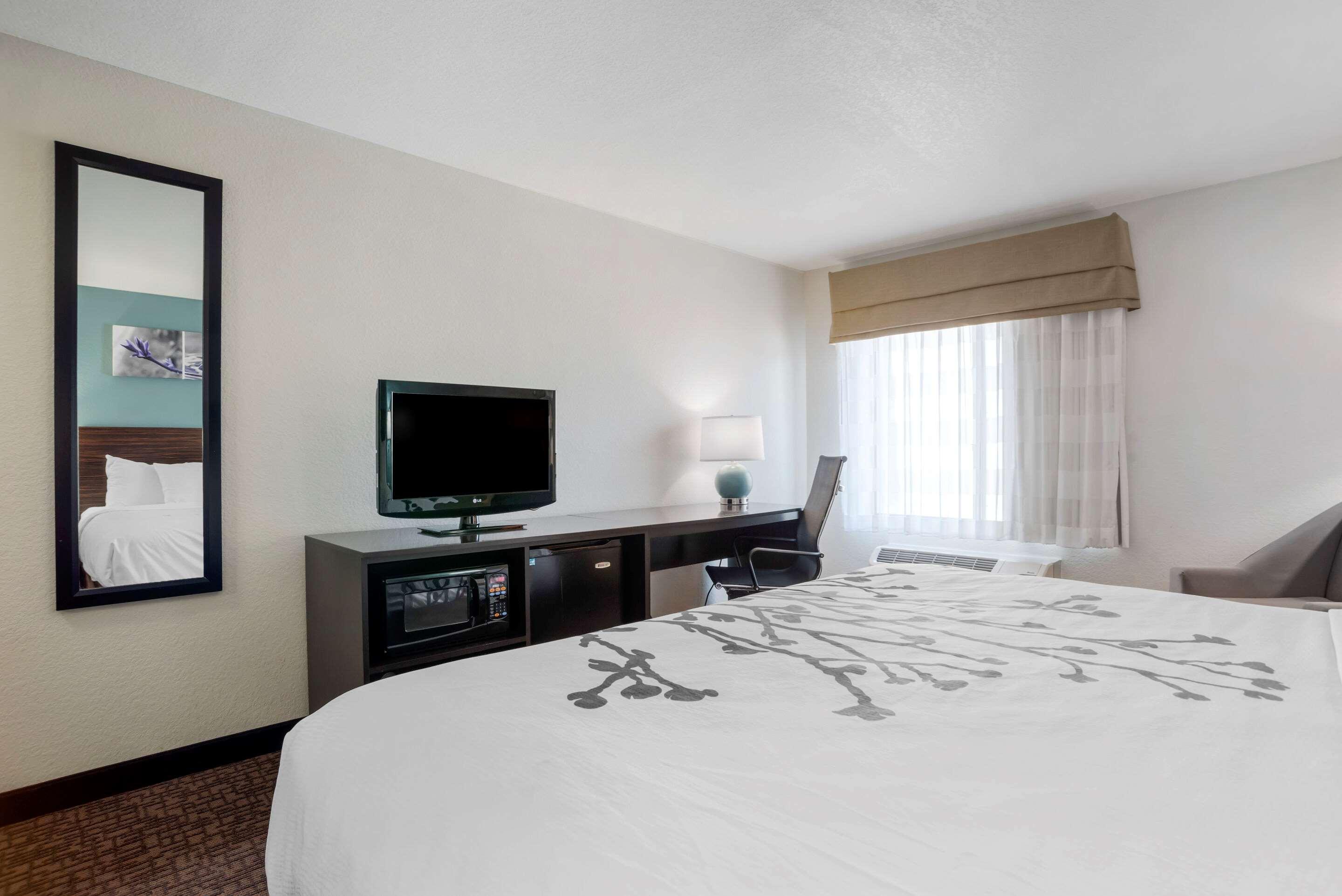Sleep Inn & Suites Auburn Campus Area I-85 Exteriör bild