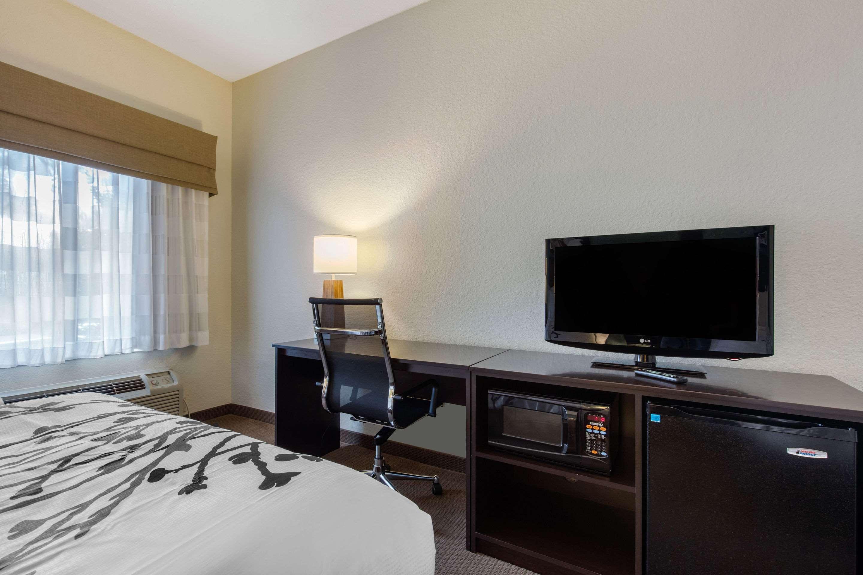 Sleep Inn & Suites Auburn Campus Area I-85 Exteriör bild