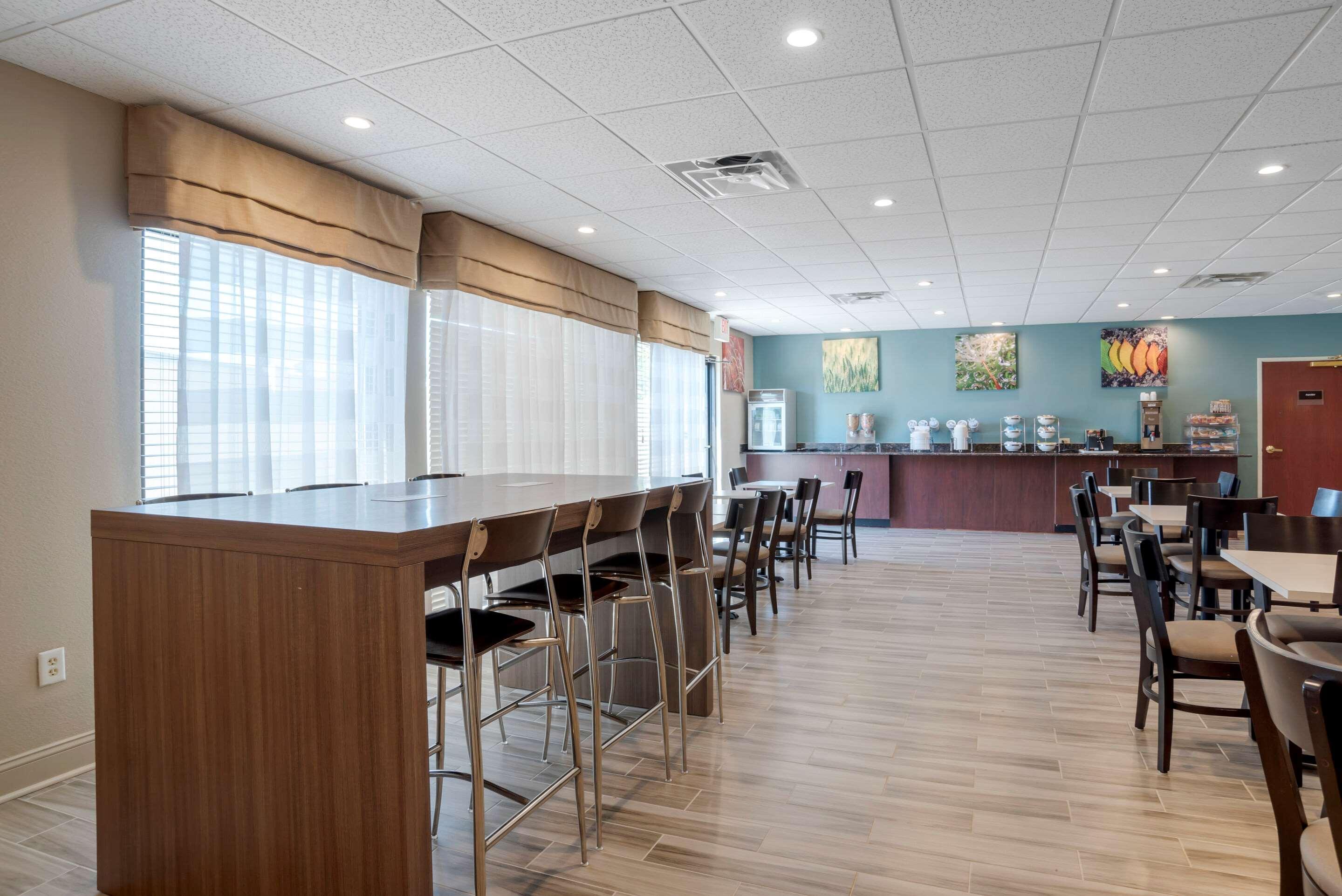 Sleep Inn & Suites Auburn Campus Area I-85 Exteriör bild
